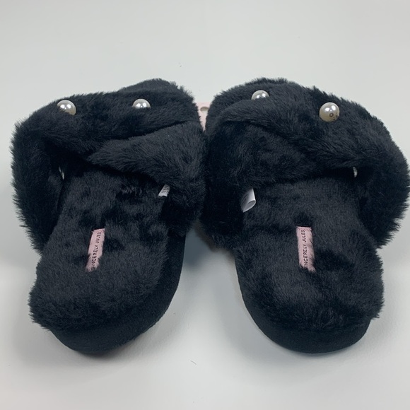 Sincerely Jules Black Fuzzy Pearl Slippers cross Open Toe Cushioned Medium NWT 8 - Picture 7 of 11